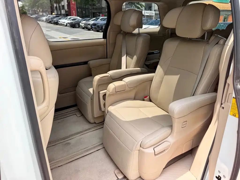 Toyota Alphard 2013 — фото 6
