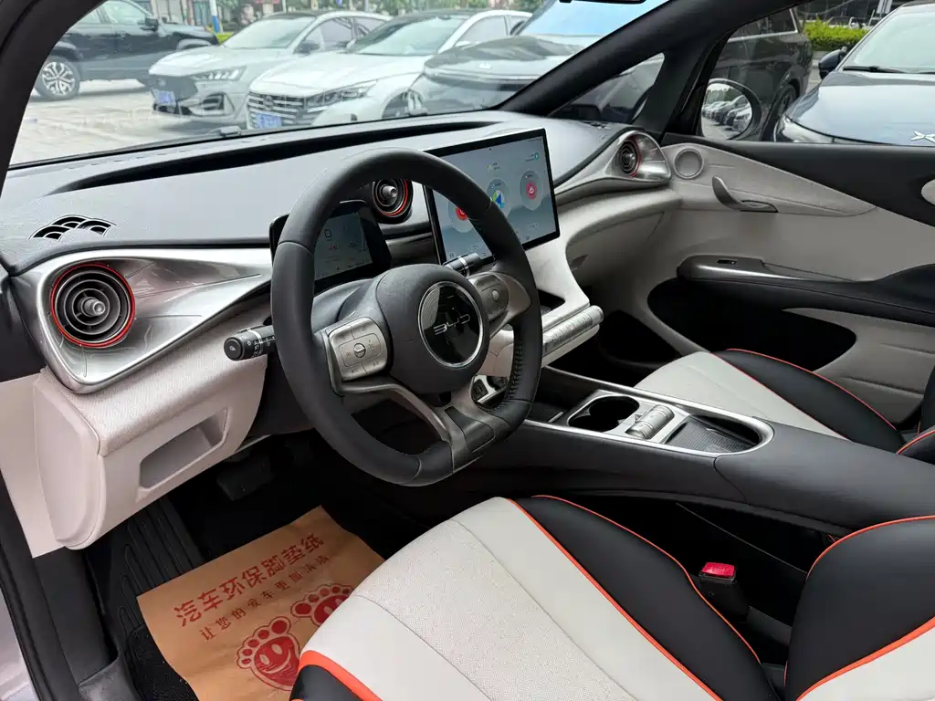 BYD Dolphin 2022 — фото 12