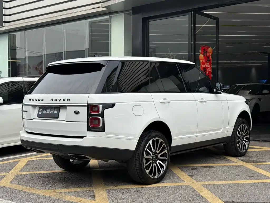Land Rover Range Rover 2021 — фото 12