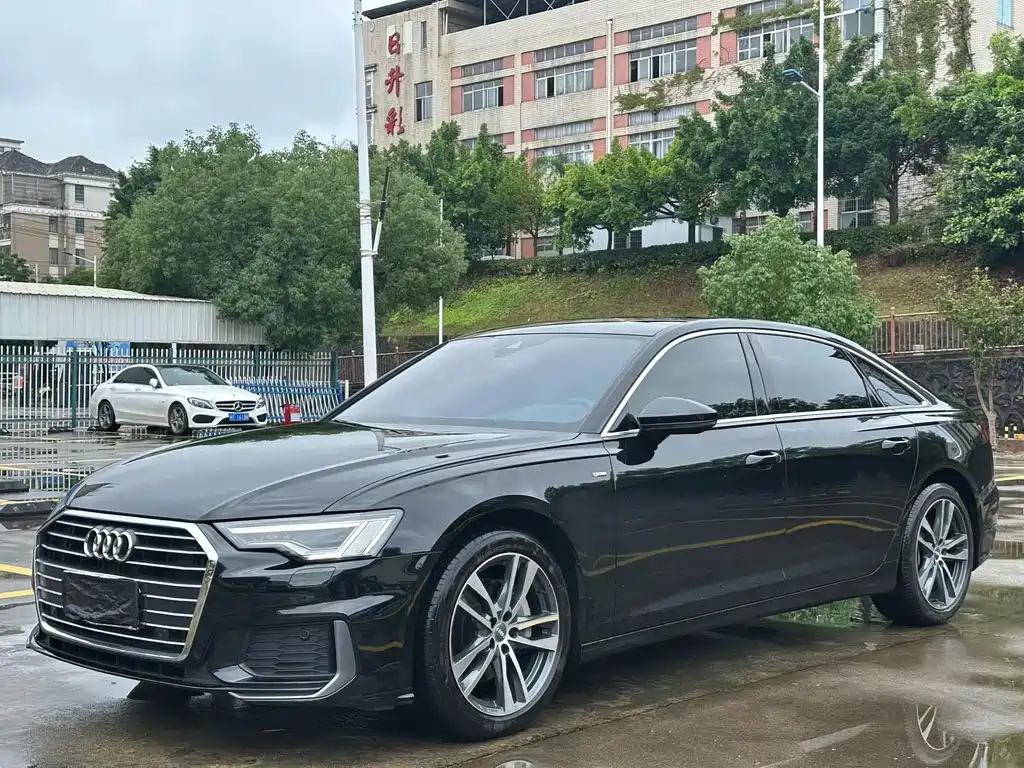 Audi A6L 2021 — фото 1