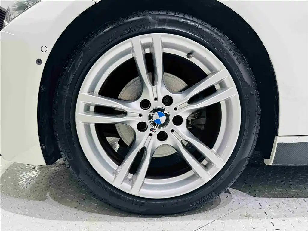 BMW 3 Series 2015 — фото 10