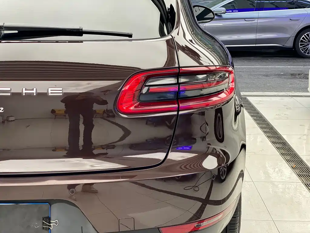Porsche Macan 2017 — фото 21