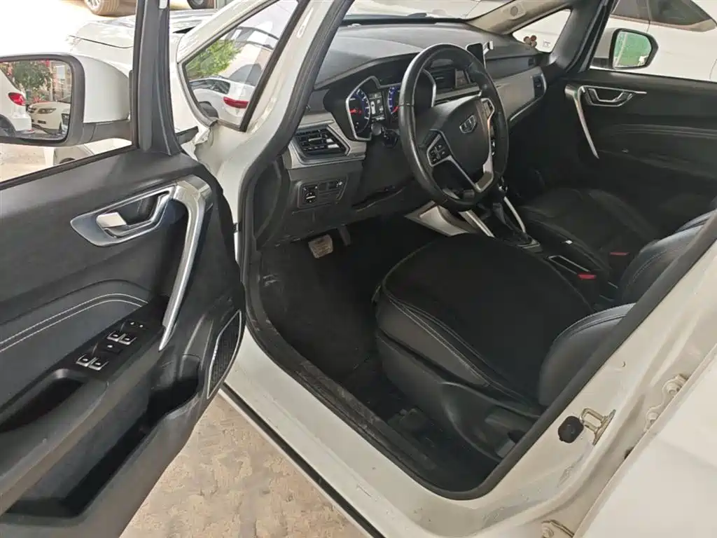 Geely Vision X3 2018 — фото 16