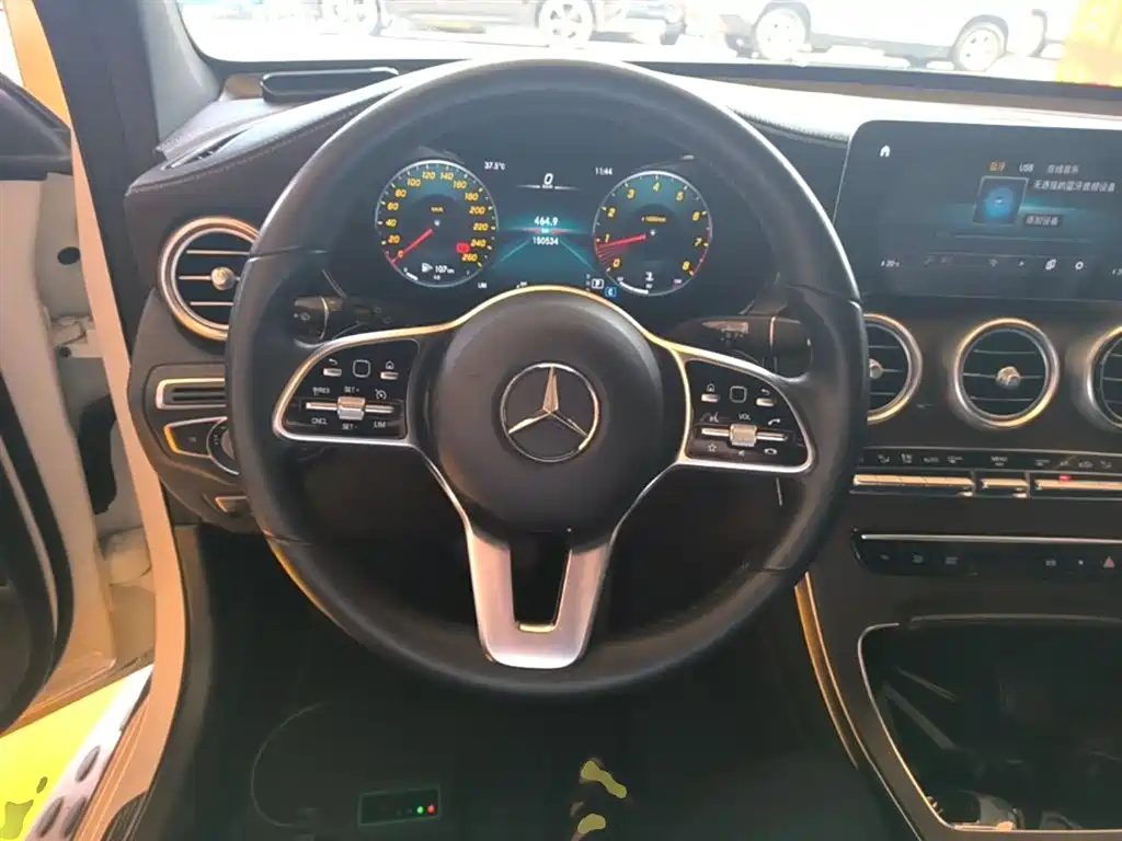 Mercedes-Benz GLC 2021 — фото 11