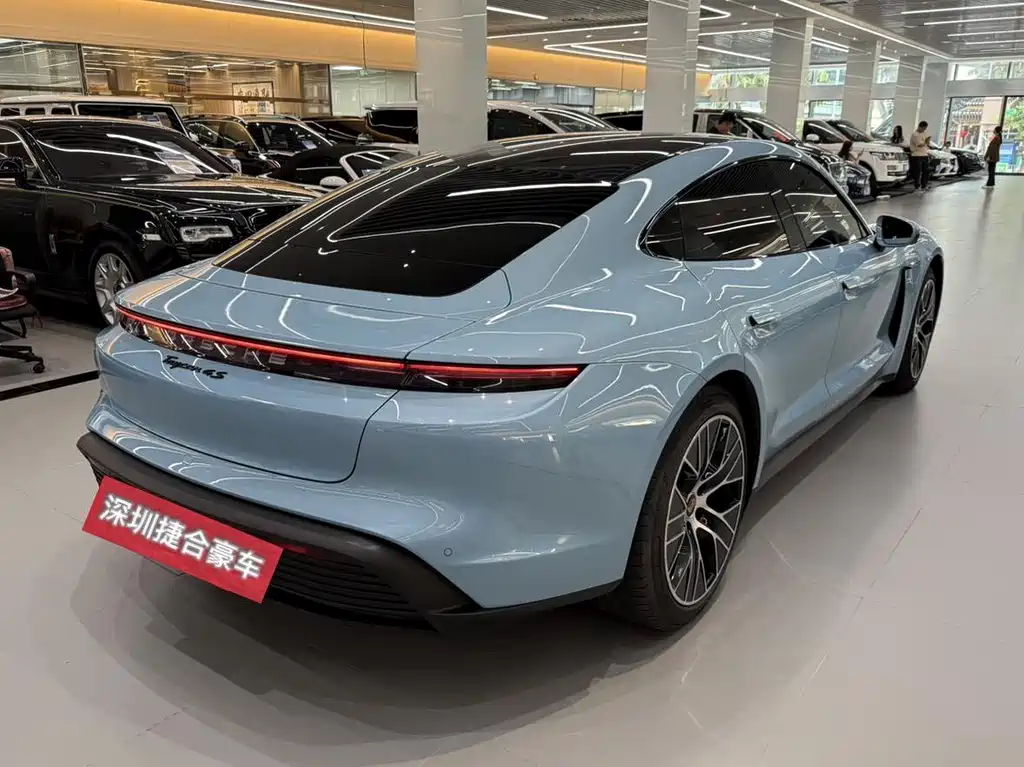Porsche Taycan 2021 — фото 6