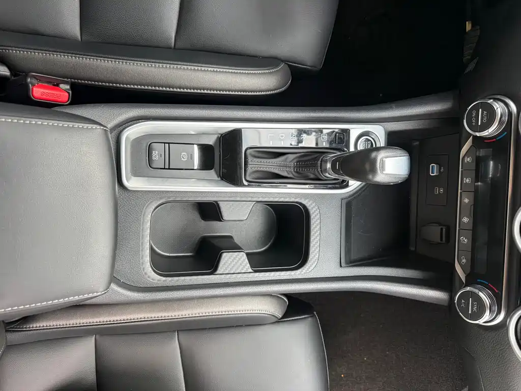 Nissan Sylphy 2023 — фото 11
