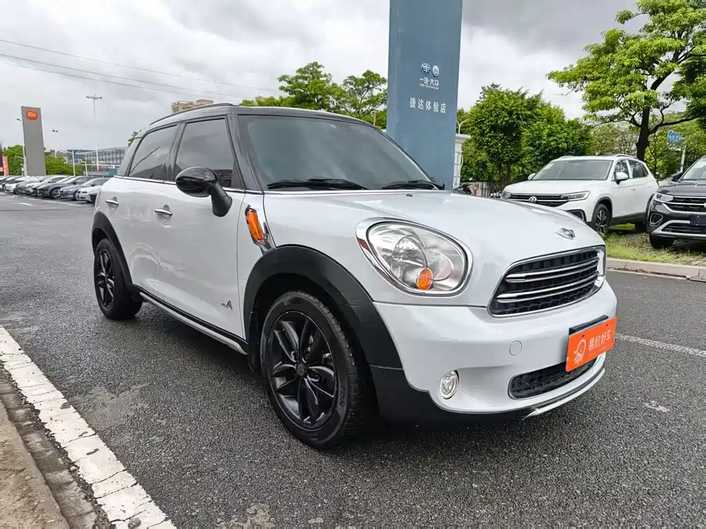 MINI Countryman 2015