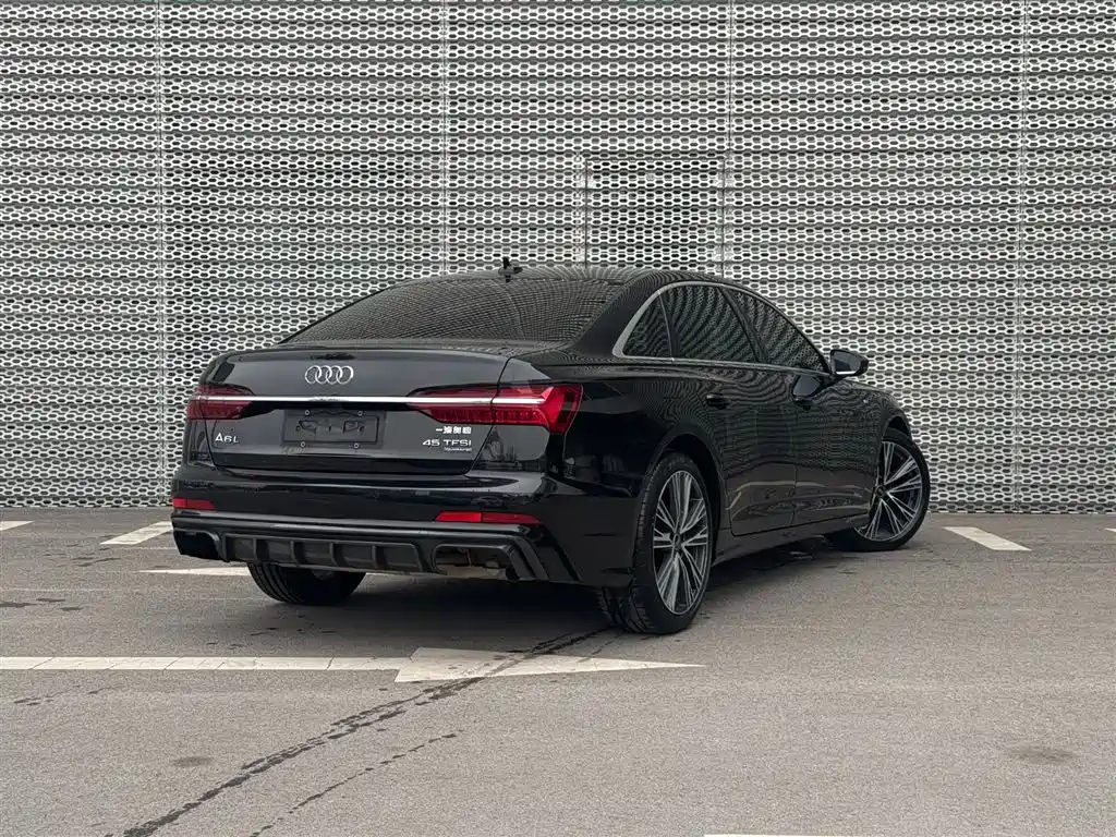 Audi A6L 2023
