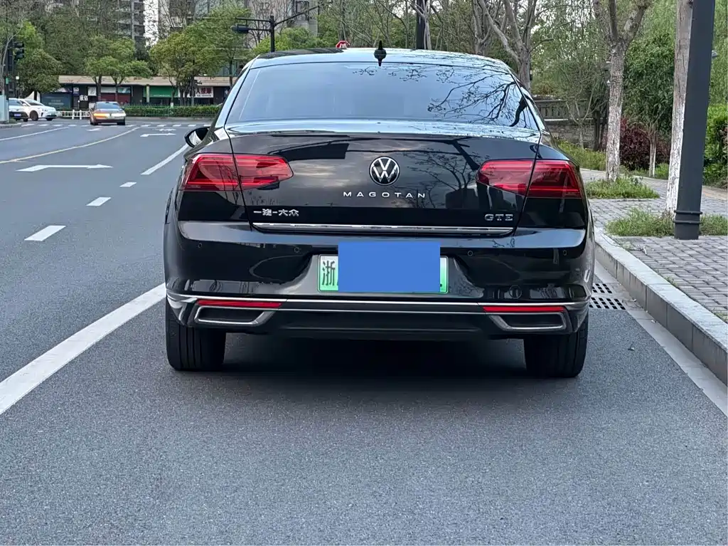 Volkswagen Magotan GTE PHEV 2022 — фото 5