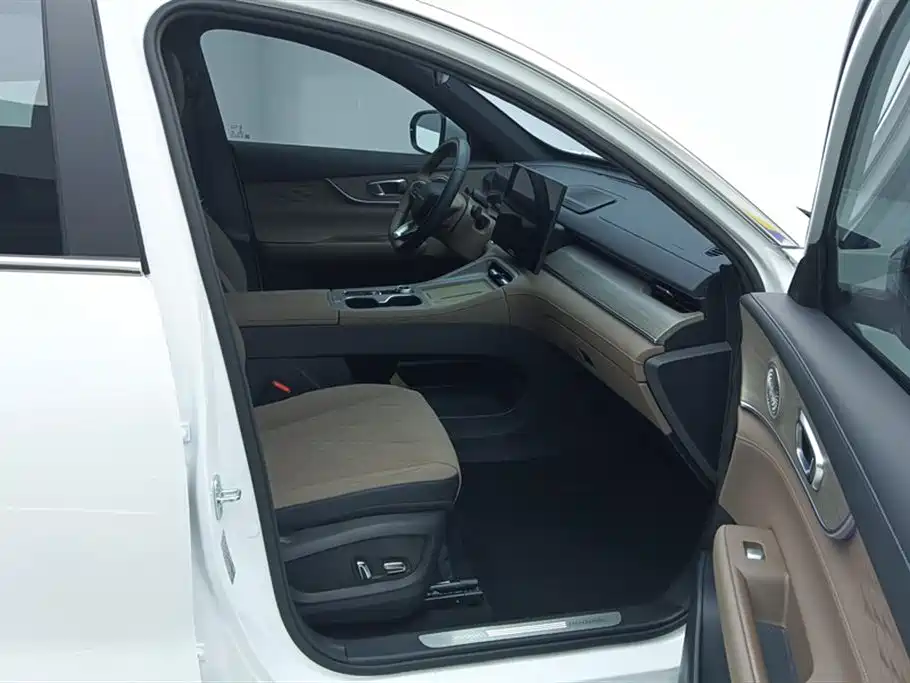 Chery Tiggo 8 PLUS 2024 — фото 8