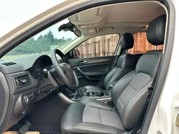 Qoros 5 2016