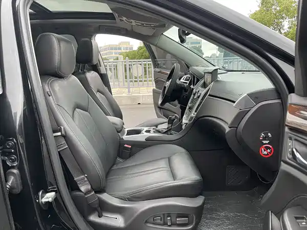 Cadillac SRX 2012