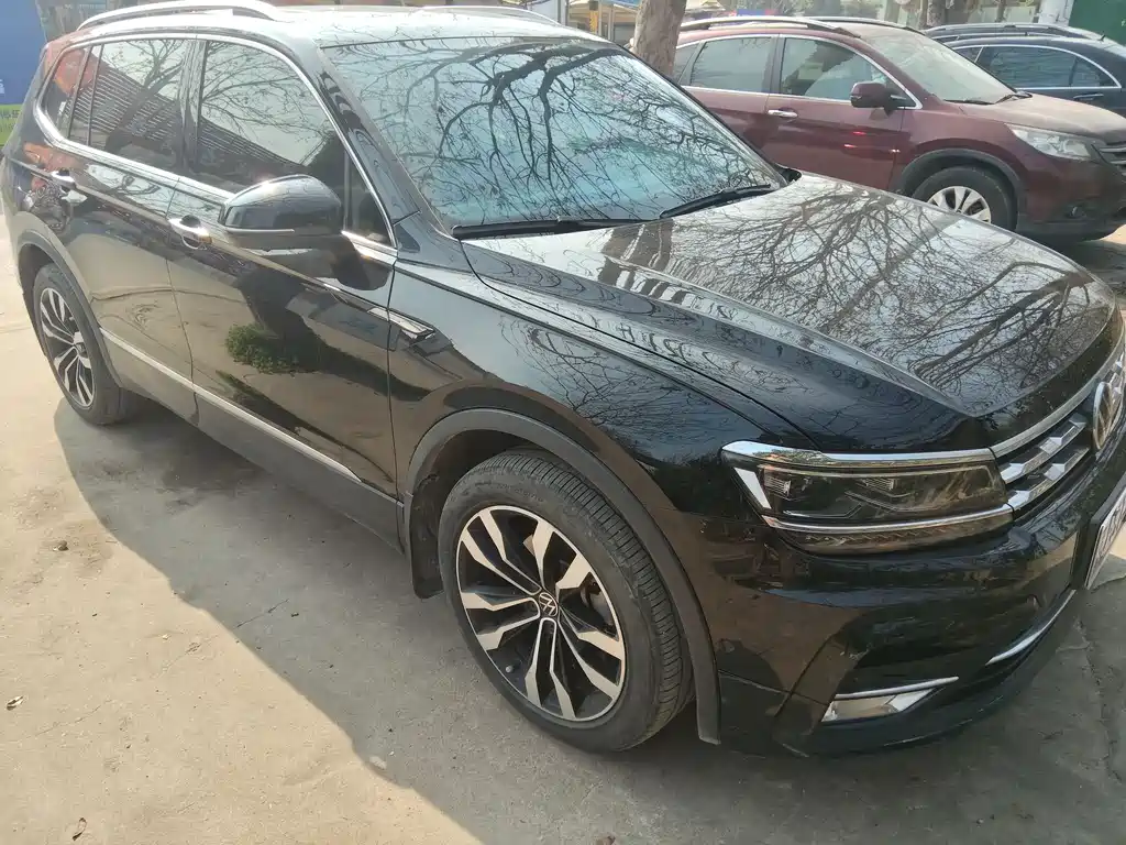 Volkswagen Tiguan L 2021 — фото 2