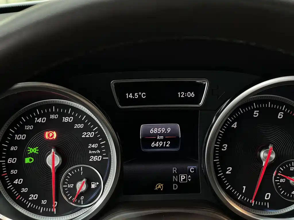 Mercedes-Benz GLE 2018 — фото 17