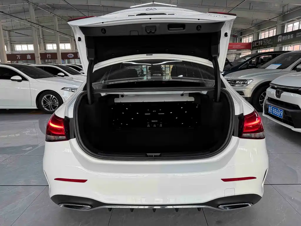 Mercedes-Benz A-Class 2021 — фото 19
