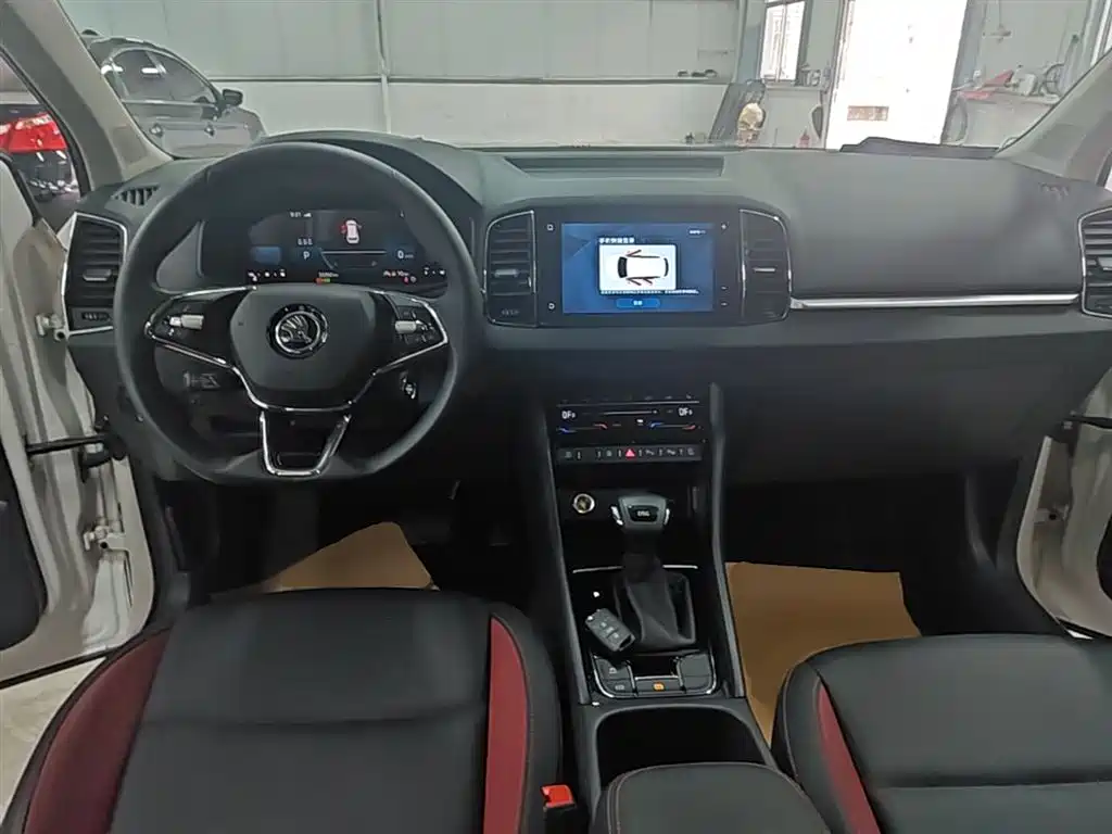 Skoda Karoq 2022 — фото 10