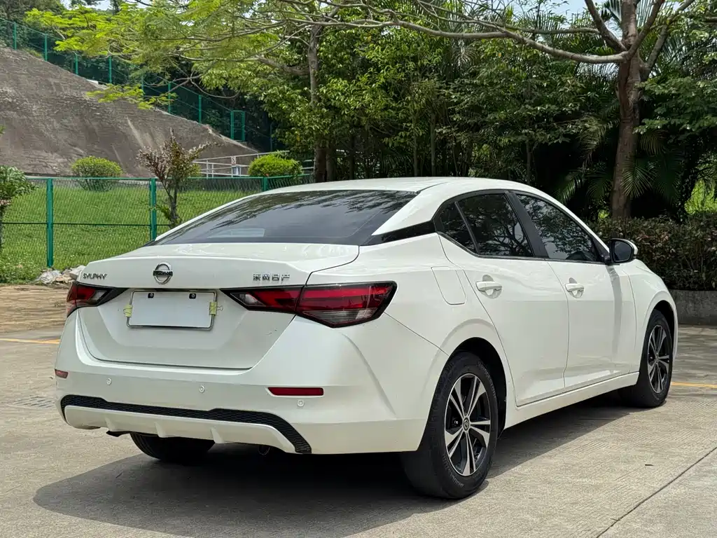Nissan Sylphy 2022 — фото 17