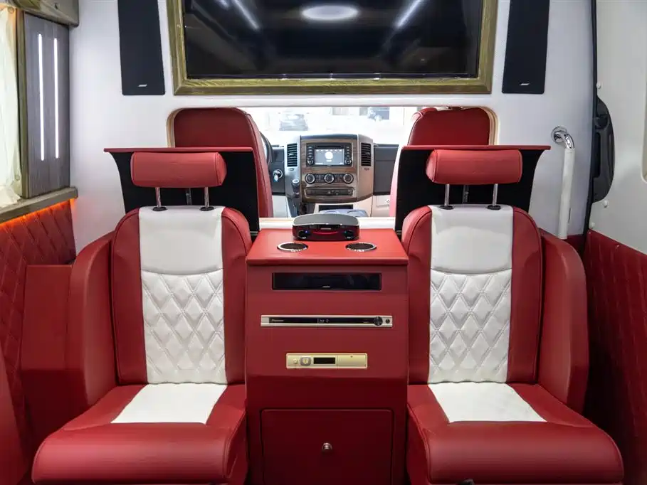 Mercedes-Benz Sprinter 2015 — фото 16