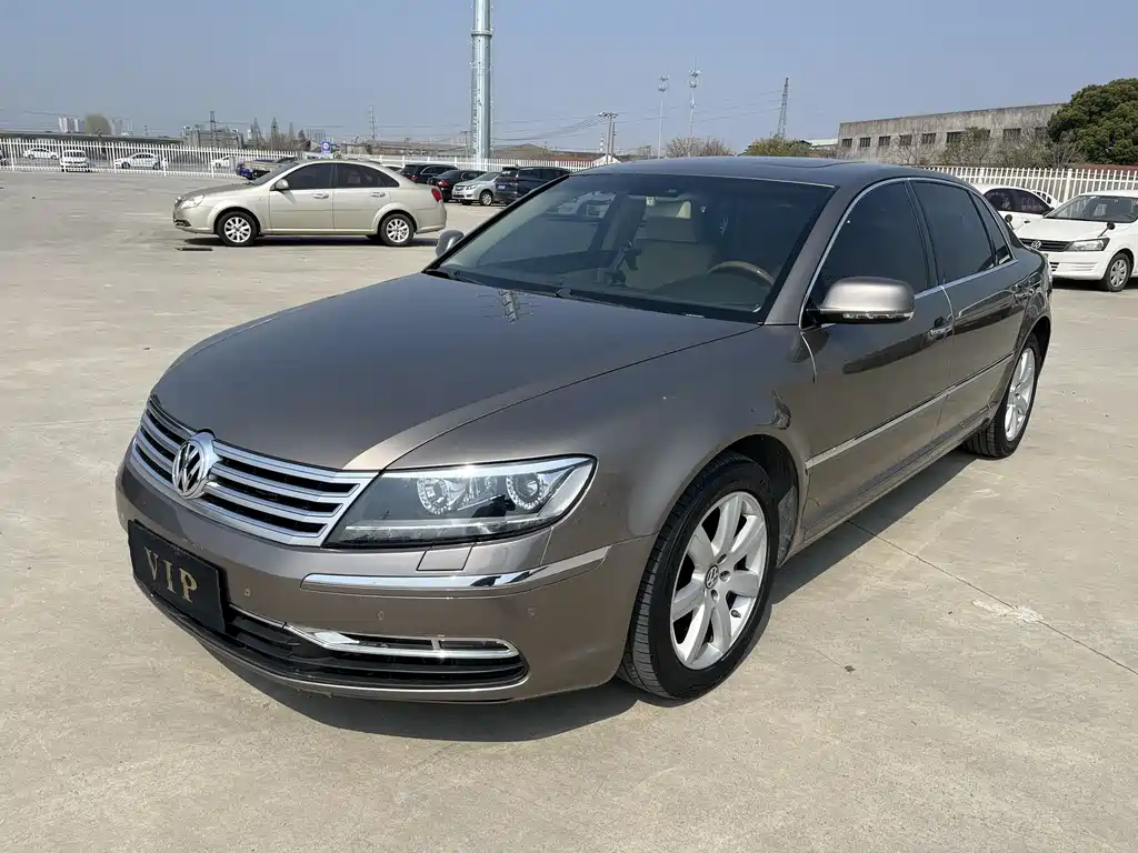 Volkswagen Phaeton 2015 — фото 22