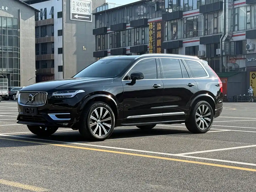 Volvo XC90 2020 — фото 1