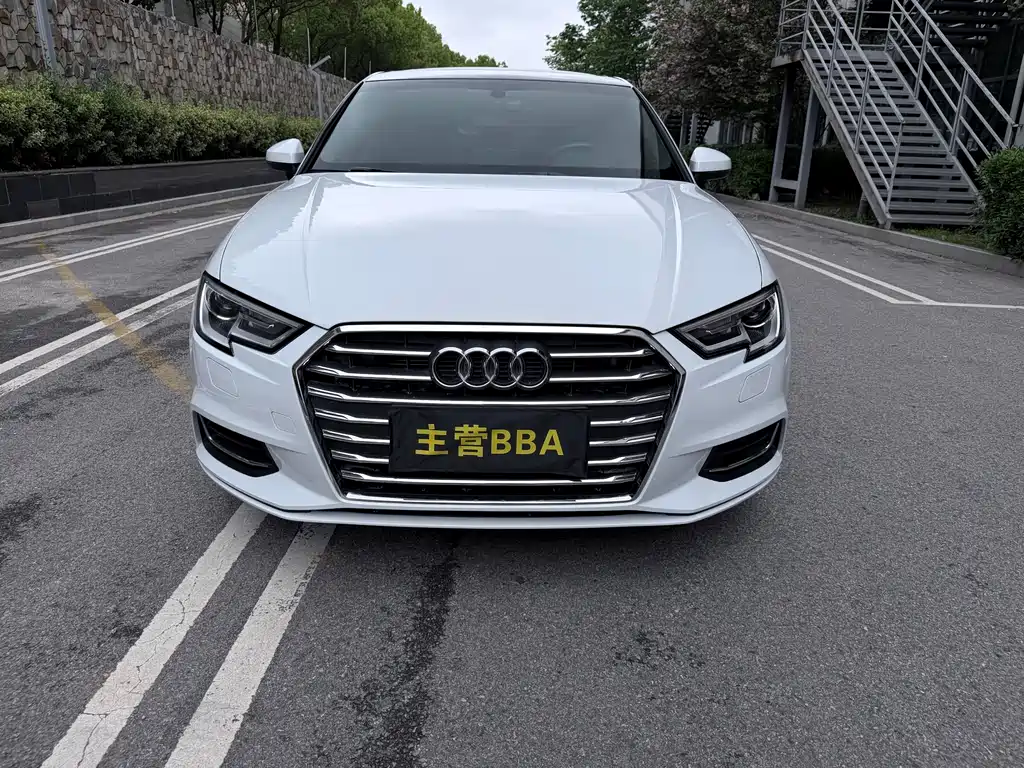 Audi A3 2020 — фото 2