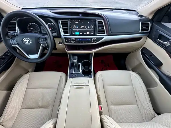Toyota Highlander 2015