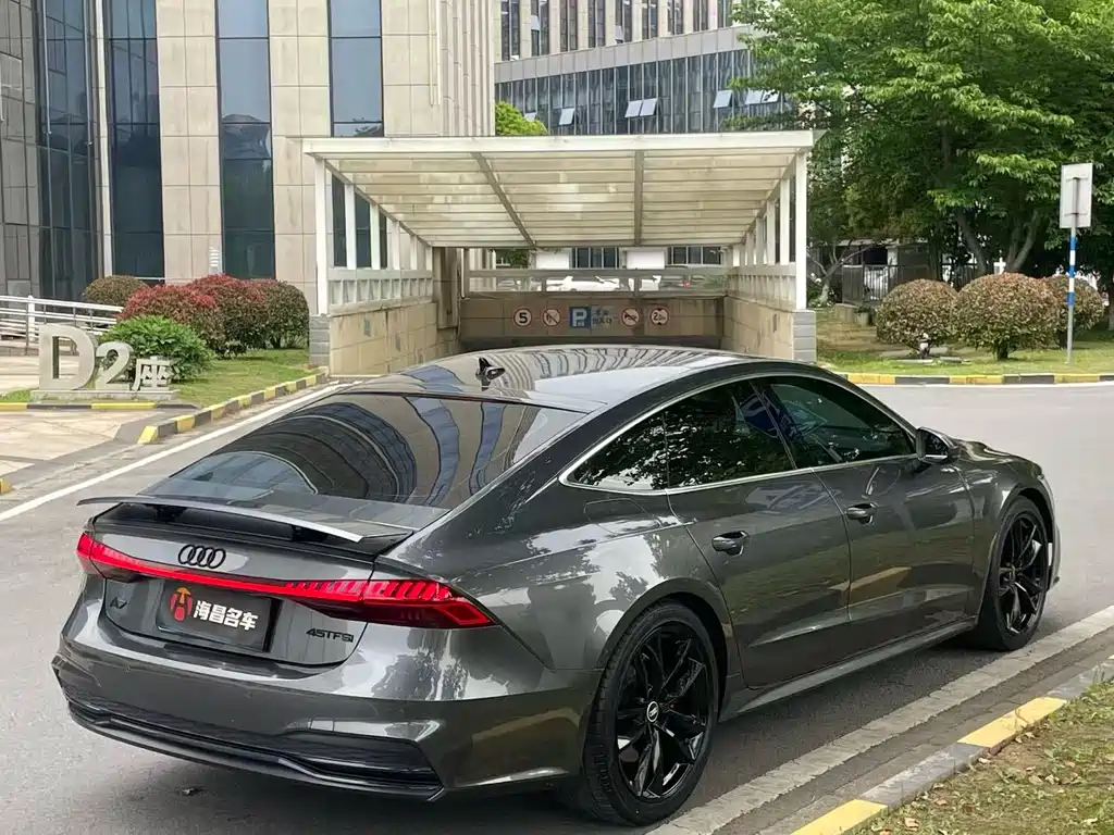 Audi A7 2021 — фото 6