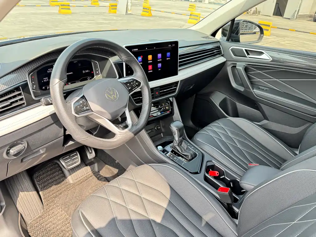 Volkswagen Tiguan L 2022