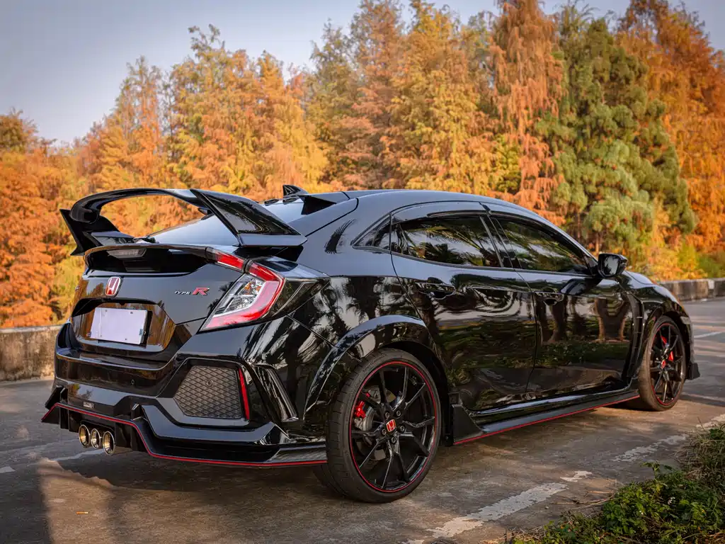 Honda Civic 2017 — фото 10