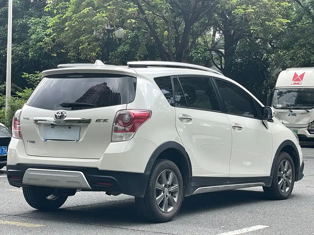 Toyota Yizhi 2016 — фото 6