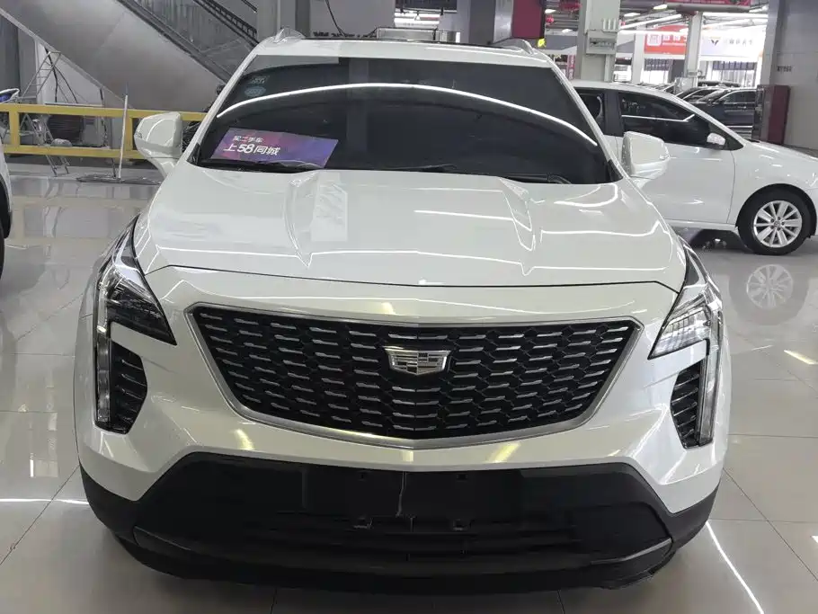 Cadillac XT4 2019 — фото 2