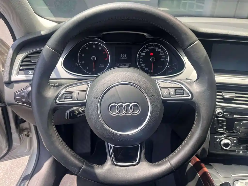 Audi A4L 2016 — фото 11