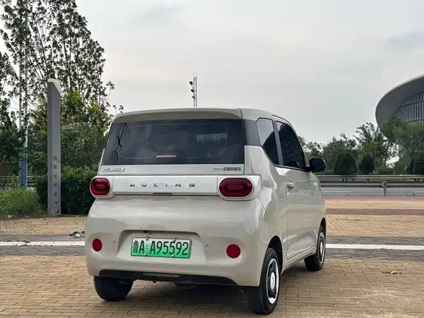 Wuling Hongguang MINIEV 2025