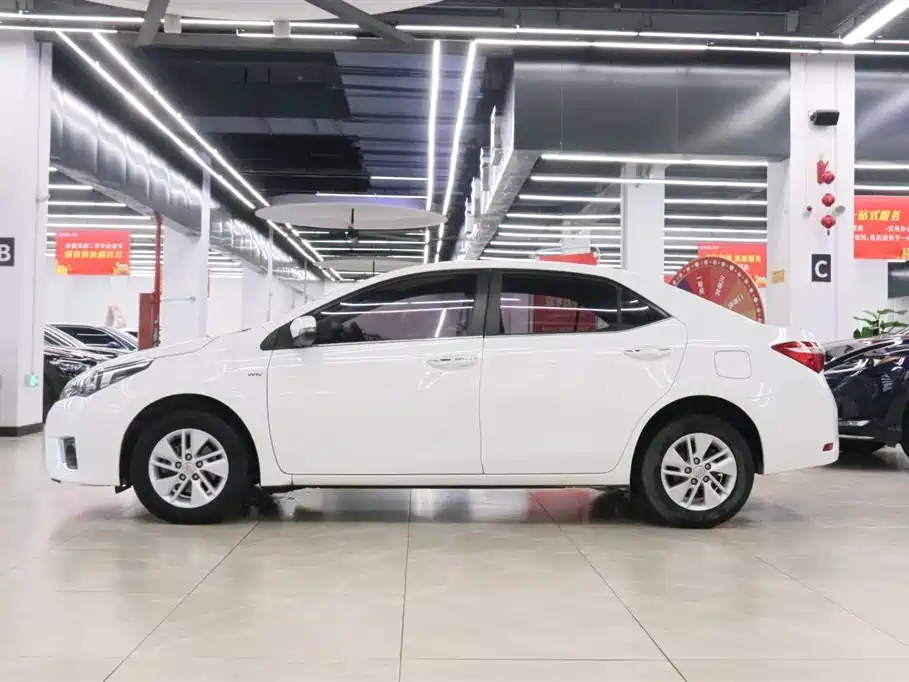 Toyota Corolla 2016 — фото 3