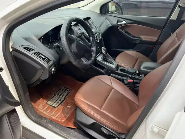 Ford Focus 2014
