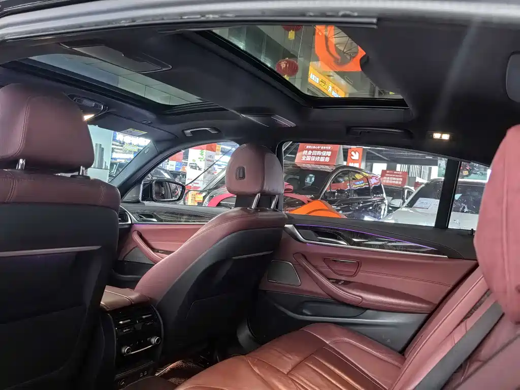 BMW 5 Series 2019