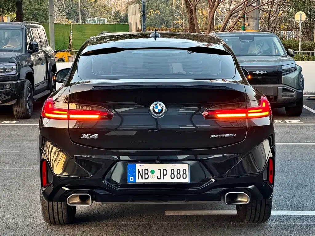 BMW X4 2022 — фото 16