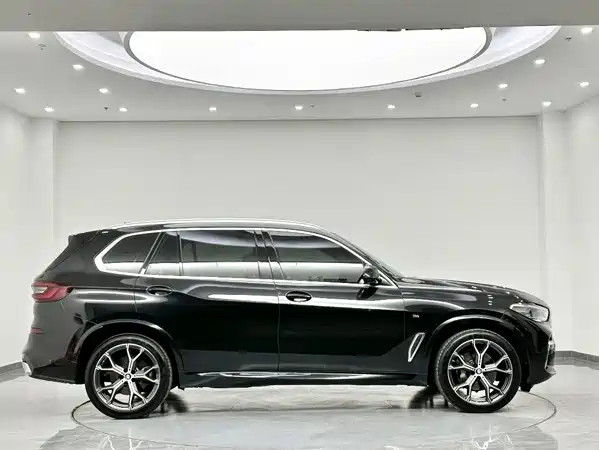 BMW X5 2023
