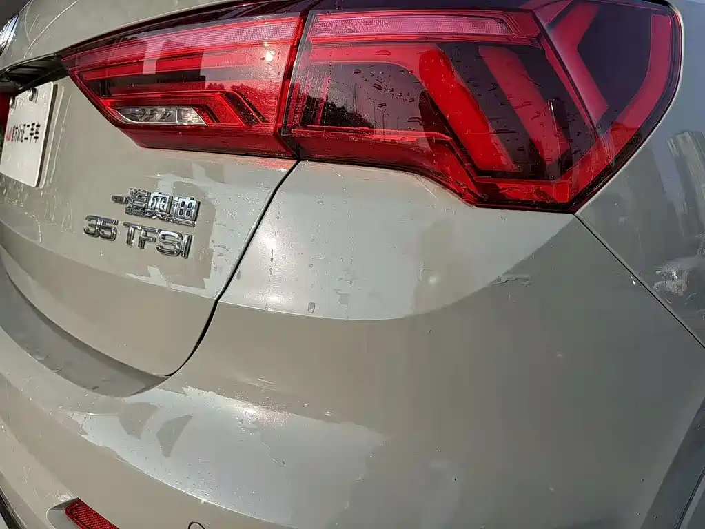 Audi Q3 2024 — фото 15