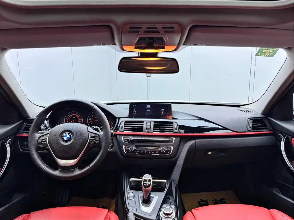 BMW 3 Series 2012 — фото 26
