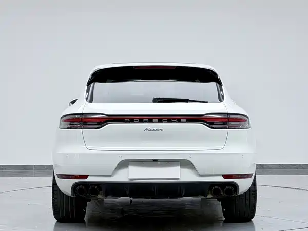 Porsche Macan 2021
