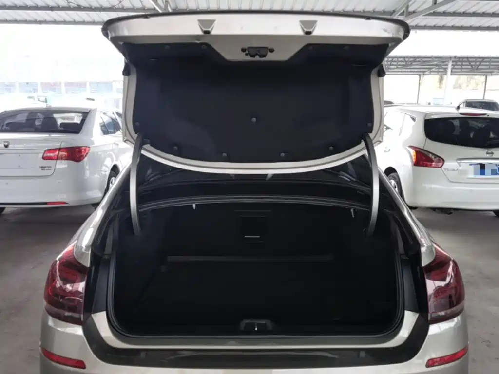 Citroën C5 2018 — фото 19