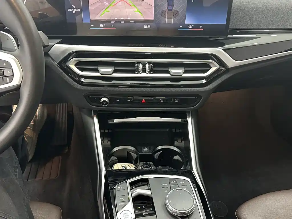 BMW 3 Series 2023 — фото 14