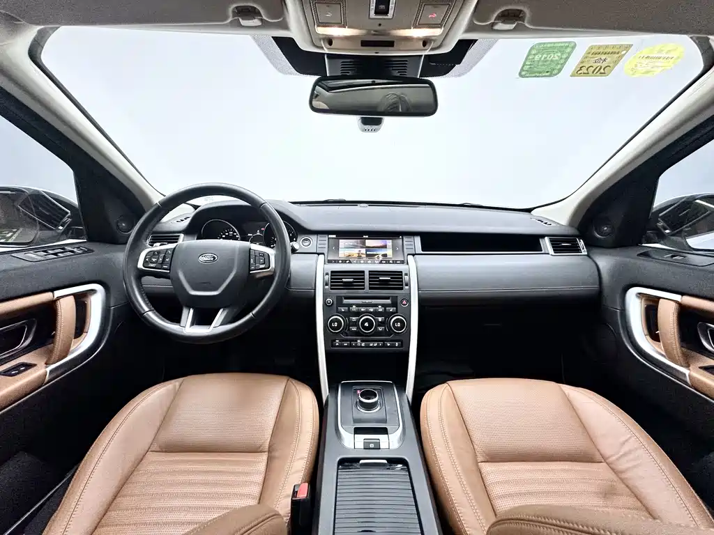 Land Rover Discovery Sport 2017 — фото 9