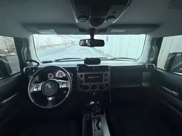 Toyota FJ Cruiser 2013