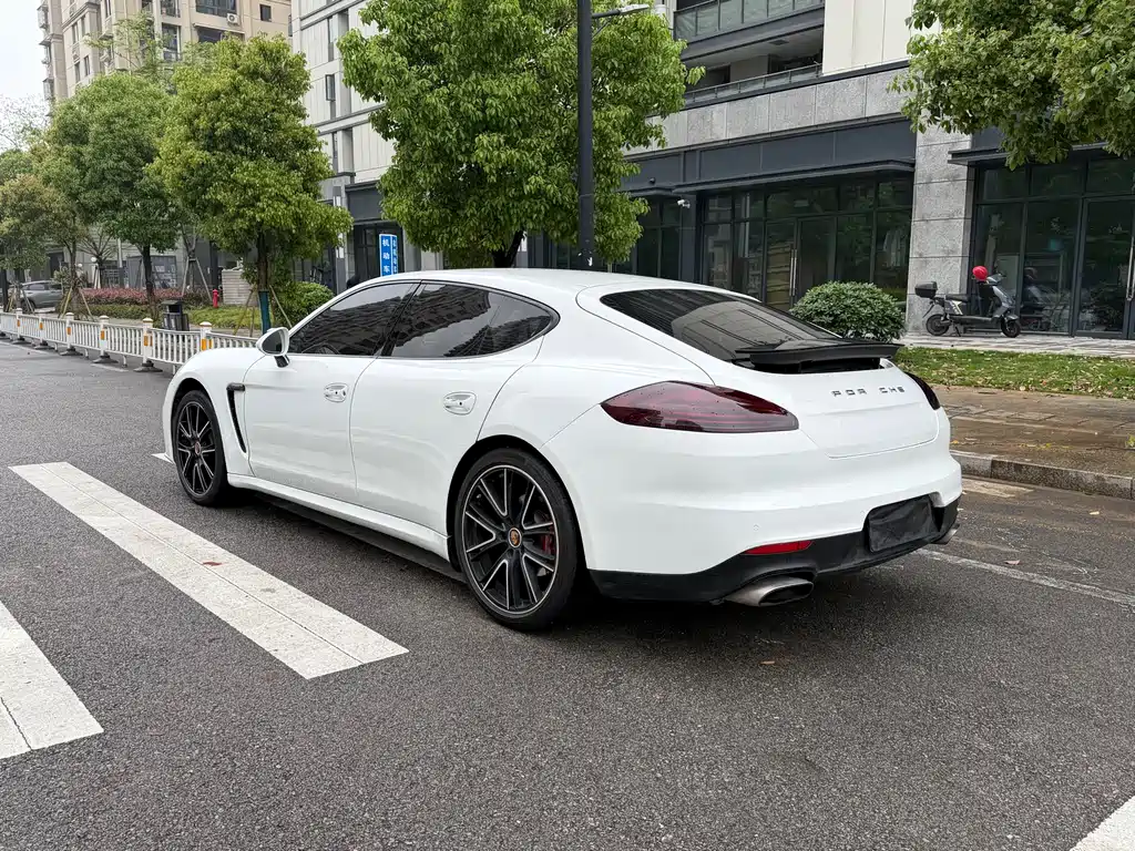 Porsche Panamera 2014 — фото 4