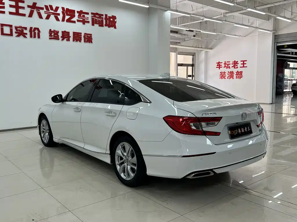 Honda Accord 2020 — фото 9