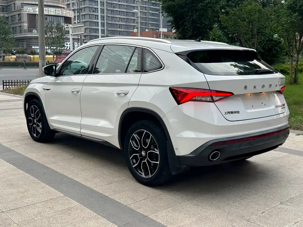 Skoda Kodiaq GT 2021 — фото 6
