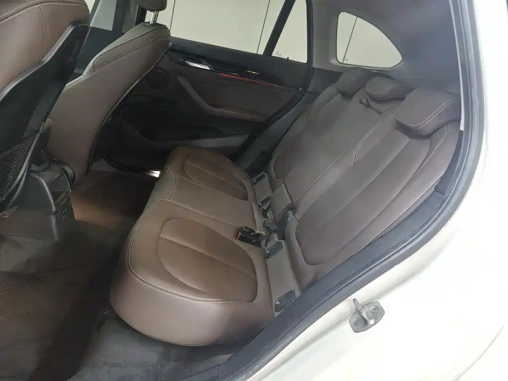 BMW X1 2020 — фото 11