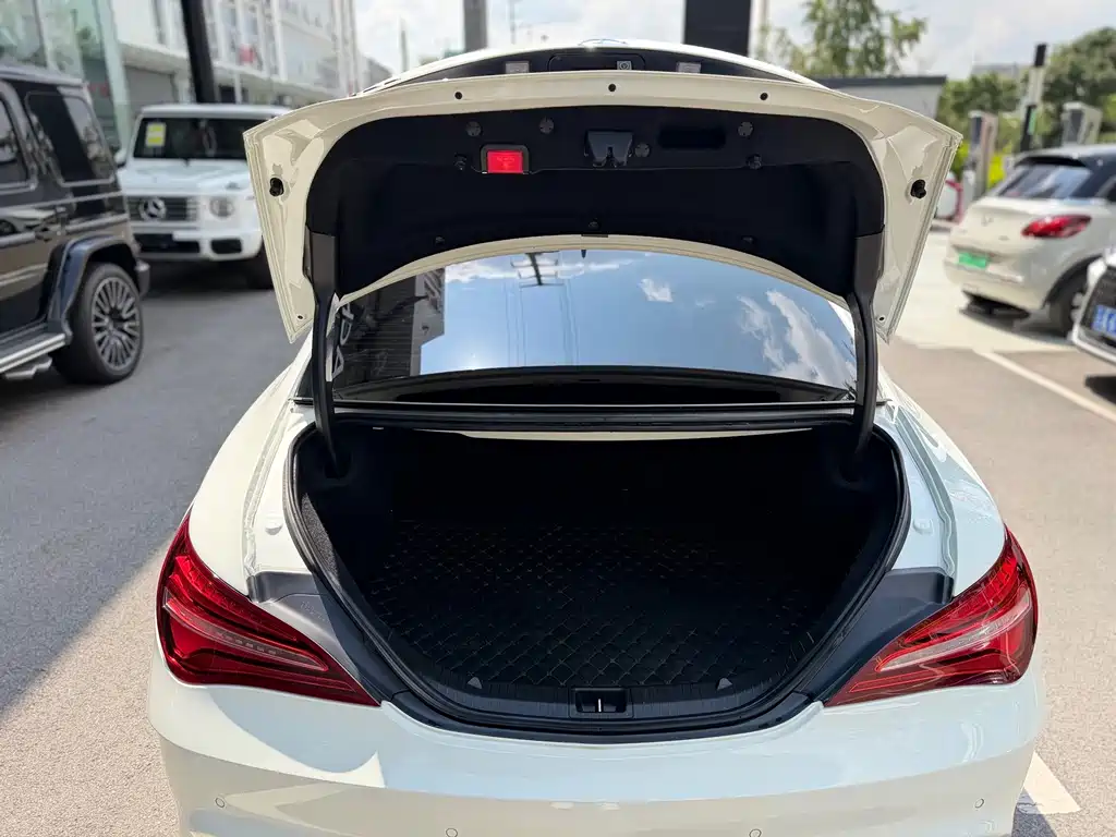 Mercedes-Benz CLA 2017 — фото 20